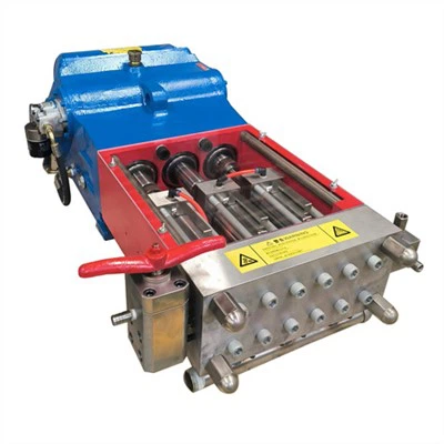 משאבה לניקוי צנרת תעשייתית